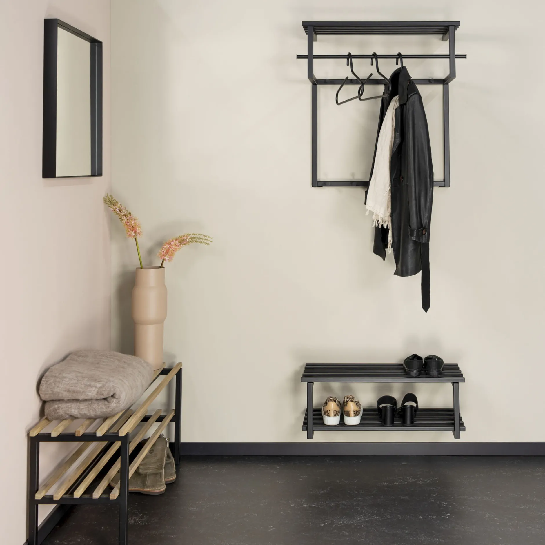 Schoenenrek Erwin-3^Huisenthuis New